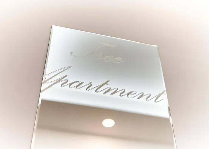 Plesivec - Tree アパート アベルタミ